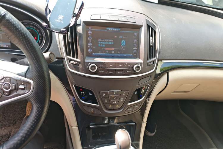 Used Buick Regal 2014 2.0L Elite Fashion Edition