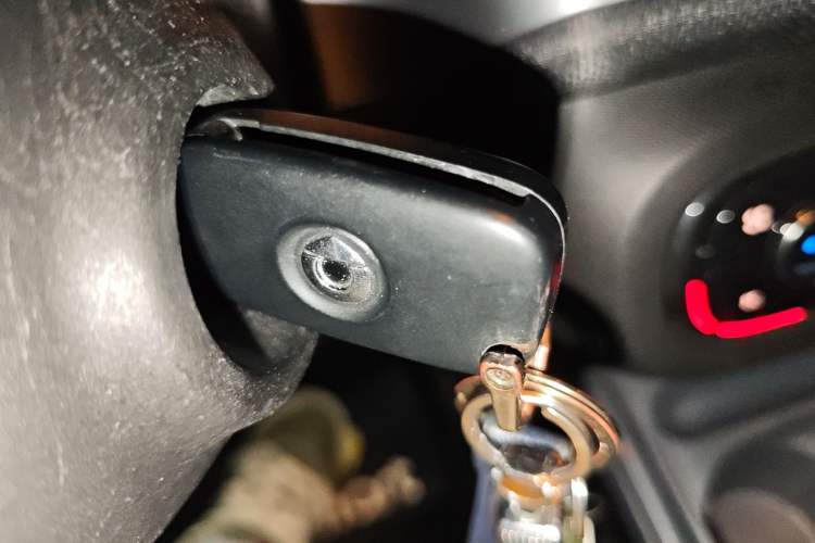 Used smart fortwo 2016 0.9T 66kW Hardtop Pioneer Edition Vehicle Key