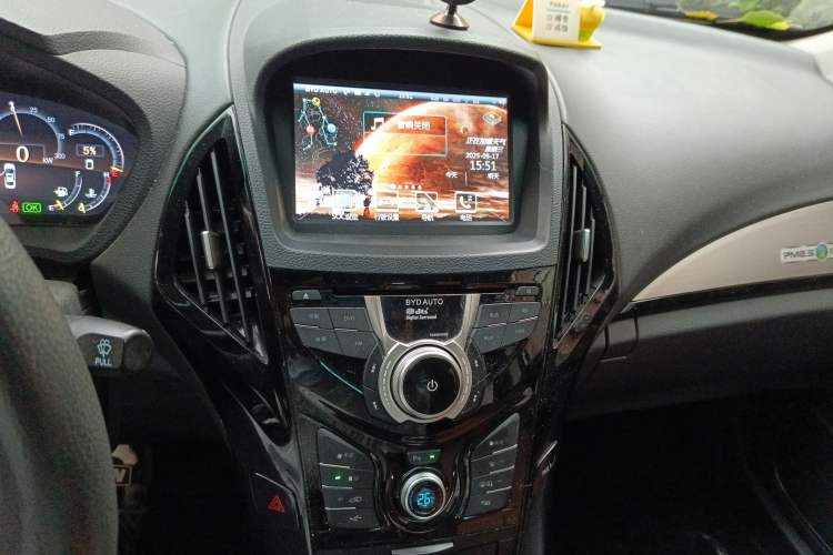 Used BYD Qin New Energy 2015 1.5T Dual-Crown Flagship Plus Edition