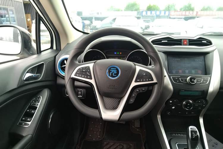 Used BYD Yuan New Energy 2018 EV360 Smart Connect Cool Edition Steering Wheel