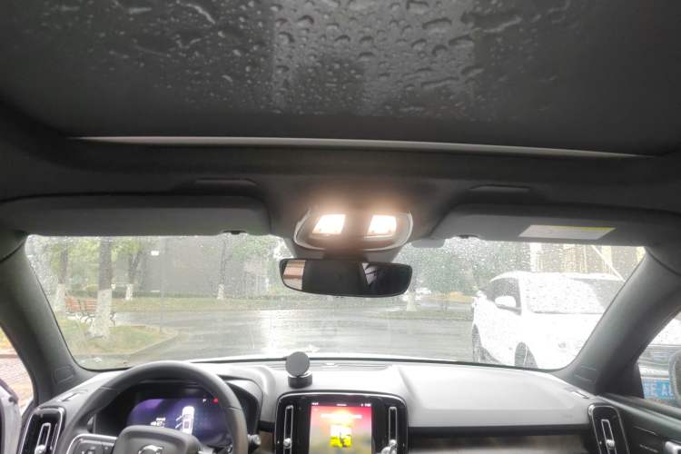 Used Volvo XC40 New Energy 2024 Long-Range PRO Version
