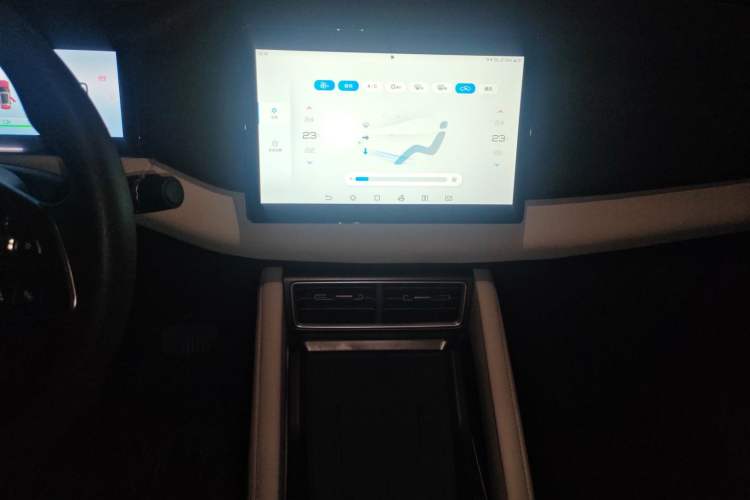 Used BYD Yuan UP 2024 401 km Active Version
