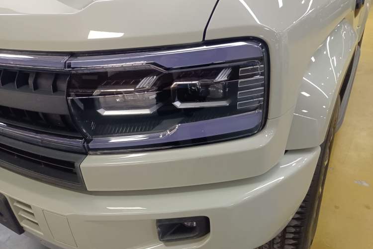 Used Formula Leopard 5 2025 TianShen Intelligent Driving Ultra Edition Left Front Headlight