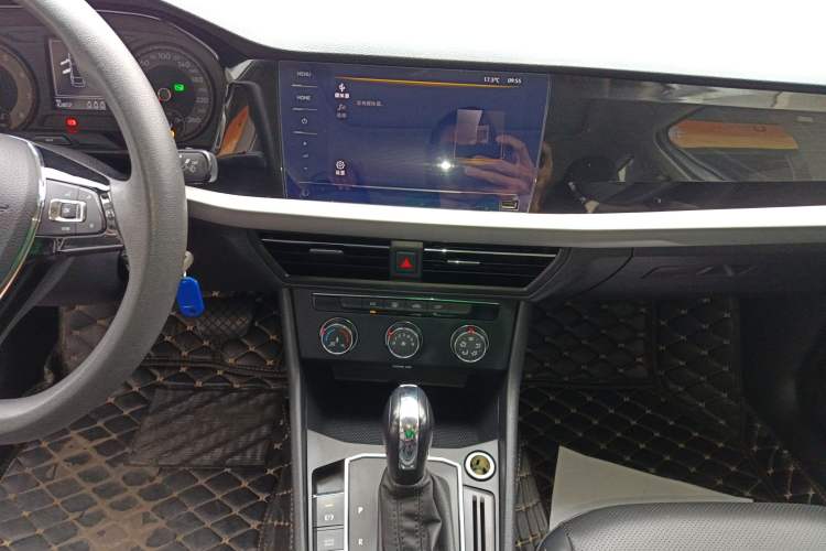 Used Volkswagen Lavida 2021 1.5L Automatic Comfort Edition
