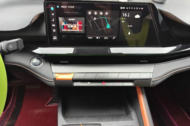 Used CHANGAN UNI-V 2022 1.5T Prestige Version Audio And AC Panel