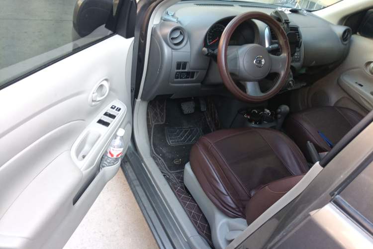 Used Nissan Sunny 2011 1.5XE CVT Comfort Edition Driver Seat