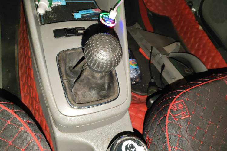 Used Volkswagen Bora 2011 1.6L Manual Fashion Edition
