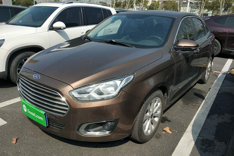 Used Ford Escort 2015 1.5L Automatic Fashion Model