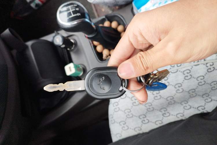 Used Wuling Hongguang 2015 1.2L S Base Model China V Standard