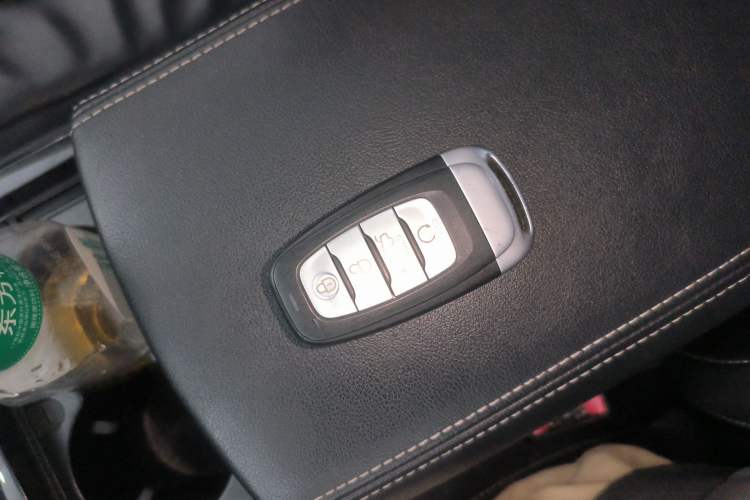 Used Hongqi H5 2019 30TD Dynamic Edition
