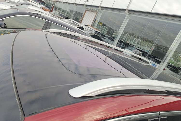 Used Ford Edge 2015 2.0T GTDi Two-Wheel-Drive High-Line Version