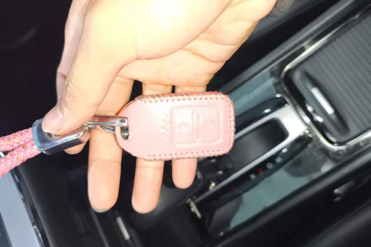 Used Honda Jade 2017 1.8L automatic Comfort version 5 seats
