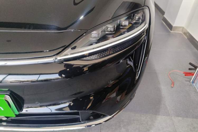 Used Hima Luxeed R7 2024 All-Electric 802 km Max