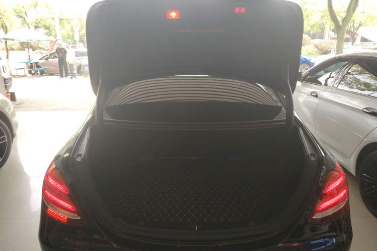 Used Mercedes-Benz E-Class 2019 Restyled E 300 L Sport Luxury Edition
