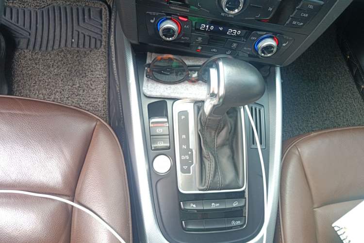 Used Audi Q5 2017 Plus 40 TFSI Technology Model