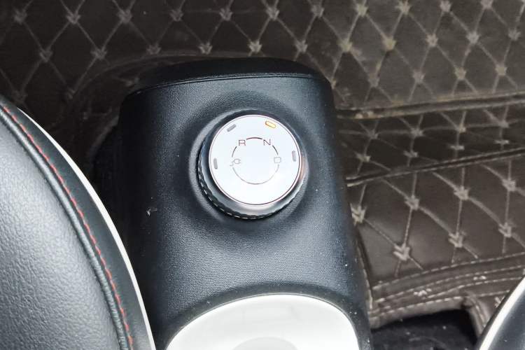 Used Wuling Hongguang MINIEV 2022 GAMEBOY 200km Gaming Edition with Lithium Iron Phosphate
