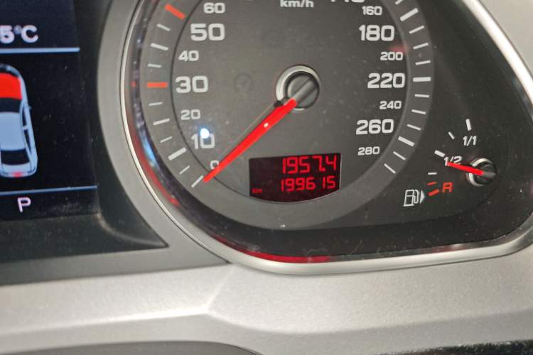 Used Audi A6L 2009 2.0 TFSI automatic standard version