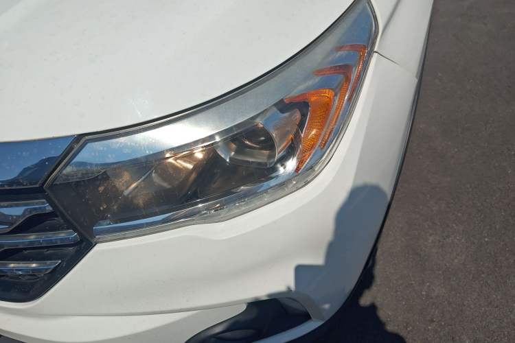 Used GAC Trumpchi GS4 2017 235T G-DCT Two-Wheel Drive Luxury Edition Left Front Headlight