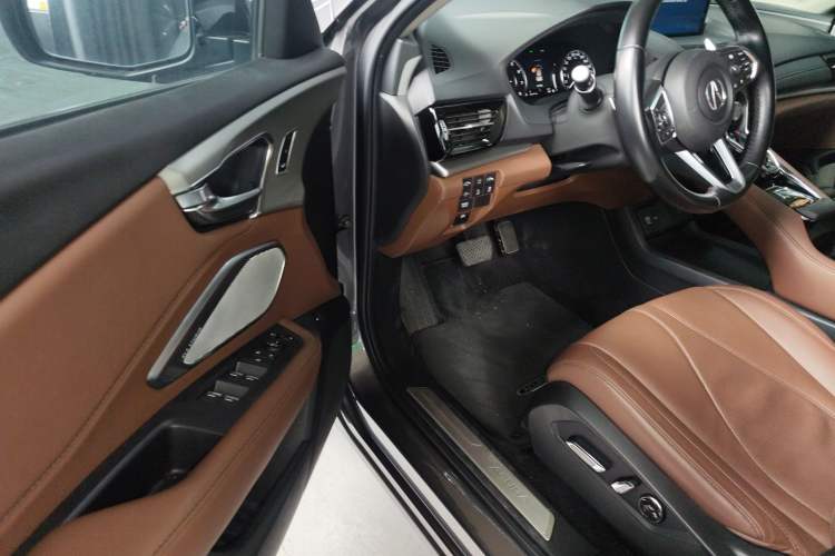 Used Acura RDX 2019 2.0T Luxury Edition China VI Standard Driver Seat