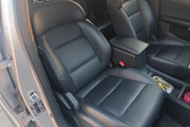 Used MG 4 EV 2023 415 km Range Sea-Faring Champion Edition Right Front Seat