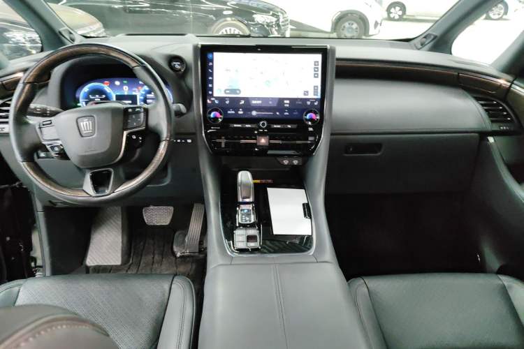 Used Toyota Vellfire 2024 Crown Dual-Engine 2.5L Ultimate Edition