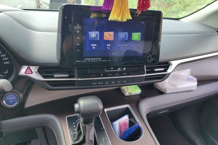 Used Toyota Granvia 2023 2.5L Hybrid Comfort Edition