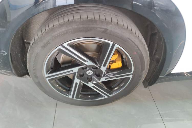 Used Xiaomi Auto YU7 2025 Ultra-Long Range Rear-Wheel Drive Version
