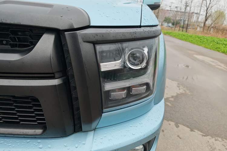 Used Great Wall King Kong Poer 2024 2.0T Automatic 8AT Diesel Two-Wheel-Drive Elite Flatbed