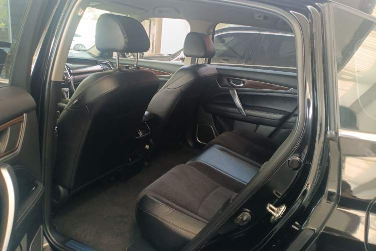 Used Honda Avancier 2017 240TURBO Two-Wheel Drive Elite Edition
