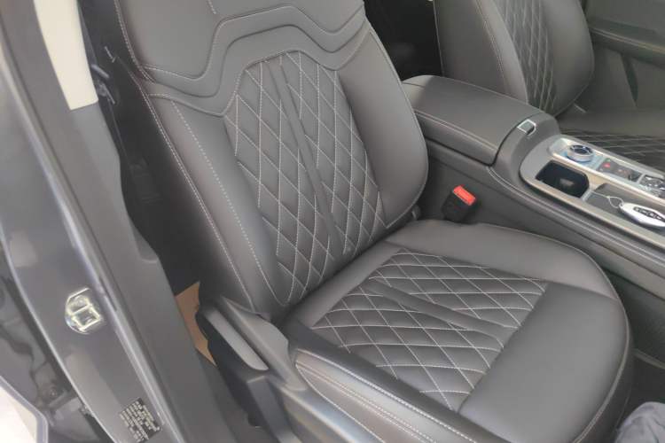 Used JETOUR X70 PLUS 2024 Champion Edition 1.5T DCT Champion MAX 5-Seater