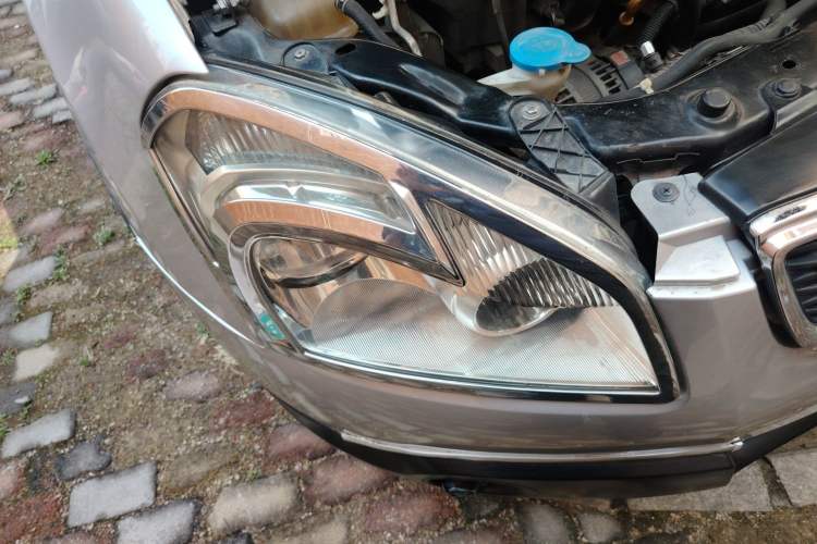 Used Nissan Qashqai 2011 1.6XE Wind 5MT 2WD Right Front Headlight