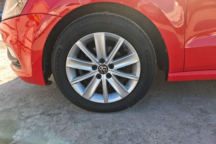 Used Volkswagen Polo 2014 1.4L Automatic Comfort Edition
