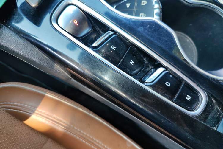 Used Buick Envision 2020 Onix S 652T Two-Wheel Drive Elite Model
