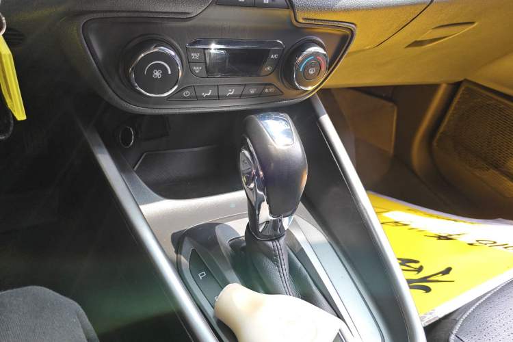 Used Ford Escort 2017 Happiness Edition 1.5L Automatic Fashion Version