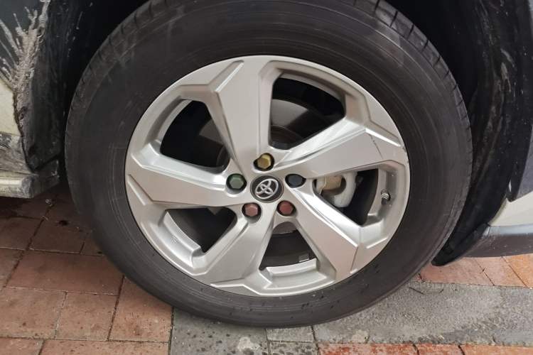 Used Toyota RAV4 2020 Dual-Engine 2.5L E-CVT Two-Wheel Drive Elite Edition