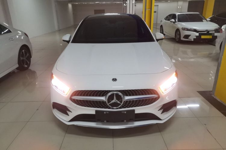 Used Mercedes-Benz A-Class 2022 Revised Version A 200 L Sport Sedan Fashionable Style
