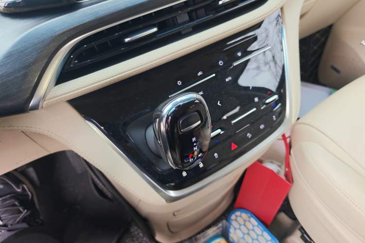 Used Buick GL8 2022 ES Landtrek 653T Smart Flagship Model