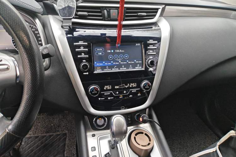 Used Nissan Murano 2017 2.5L XL Two-Wheel Drive Smart Edition Audio And AC Panel