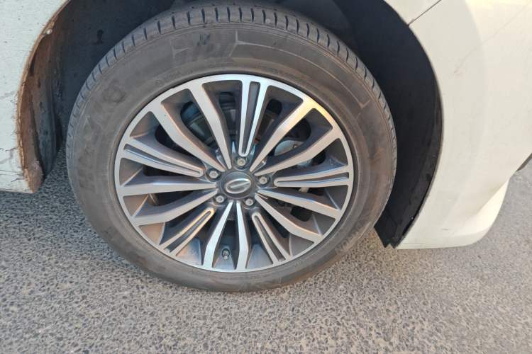 Used GAC Trumpchi M6 2019 270T DCT Luxury Edition (7-seater) China VI Right Front Wheel Hub