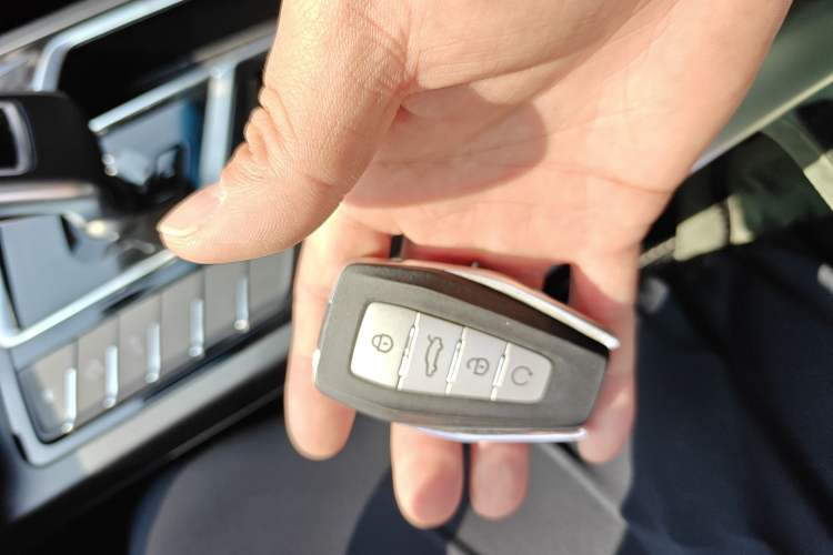 Used Geely Auto Emgrand X7 Sport 2022 Boyue X 1.8TD DCT ZhiZun Edition Vehicle Key