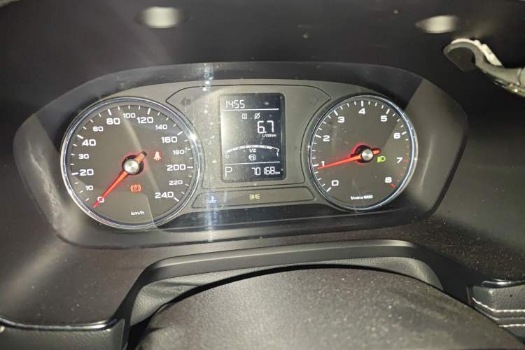 Used Roewe RX5 2019 20T Two-Wheel Drive Automatic 4G Connected Platinum Edition