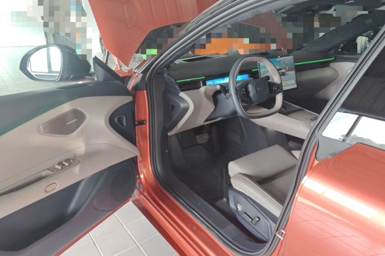 Used Lynk & Co Z10 2025 95 kWh 702 km All-Wheel Drive Intelligent Driving Ultra