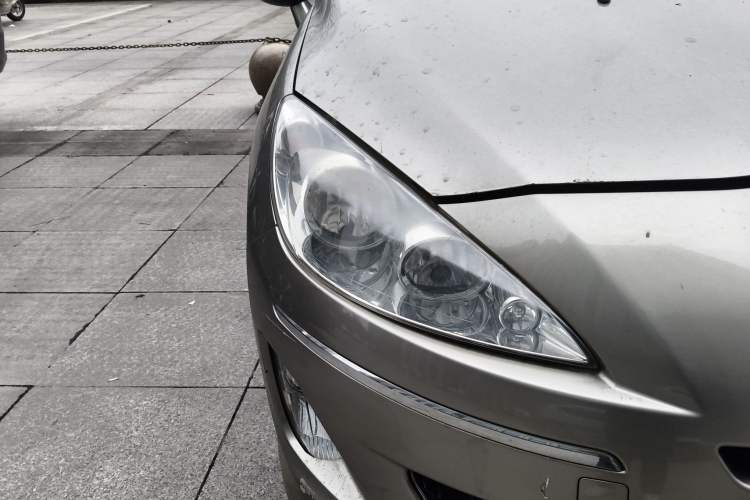 Used Peugeot 408 2011 1.6L Manual Comfort Edition
