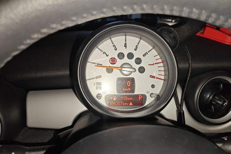 Used MINI 2011 1.6L ONE