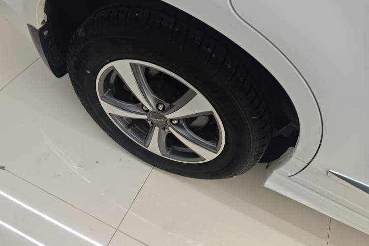 Used Haval H6 2016 Upgraded Model 1.5T Automatic Two-Wheel Drive Elite Version Right Rear Wheel Hub