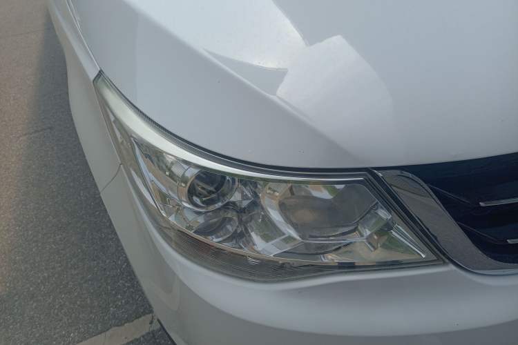 Used Baojun 730 2016 1.5L Manual Comfort Version 7 Seats China V Emission Standard Right Front Headlight