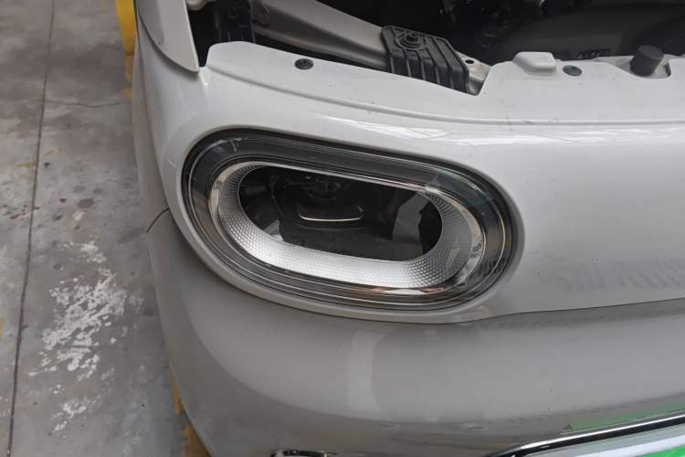 Used Wuling Hongguang MINIEV 2024 3rd Generation 215km Advanced Version
