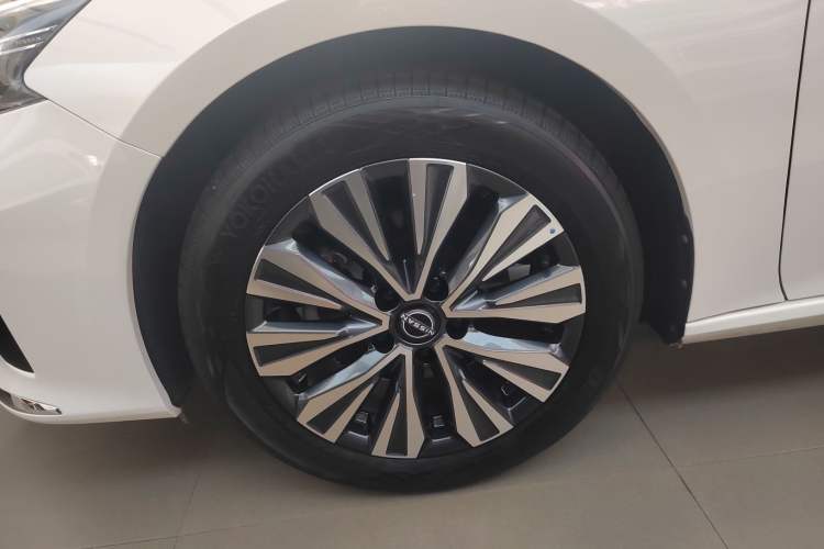 Used Nissan Teana 2022 2.0L XL-TLS Enjoyment Edition Left Front Wheel Hub