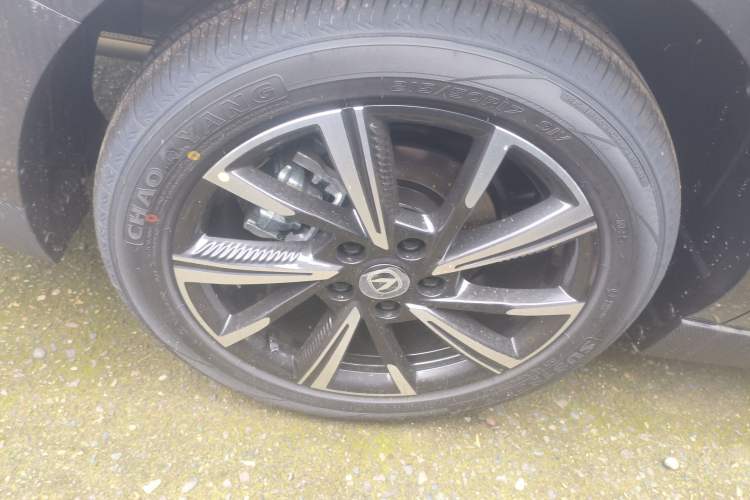 Used CHANGAN Eado 2025 Blue Whale 1.5T 500Bar Prestige Model