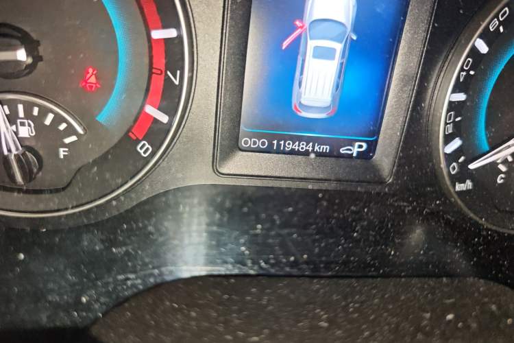 Used Haval H2 2015 1.5T Automatic Two-Wheel Drive Elite Edition Odometer Close Up